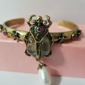 Vintage Scarab Egyptian Revival Crystal Cuff